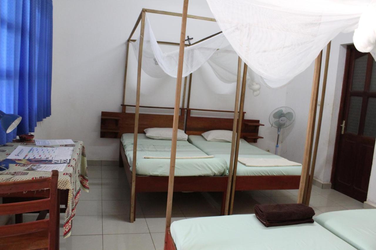 Centre Lucien Botovasoa Bed & Breakfast Antsiranana Ngoại thất bức ảnh