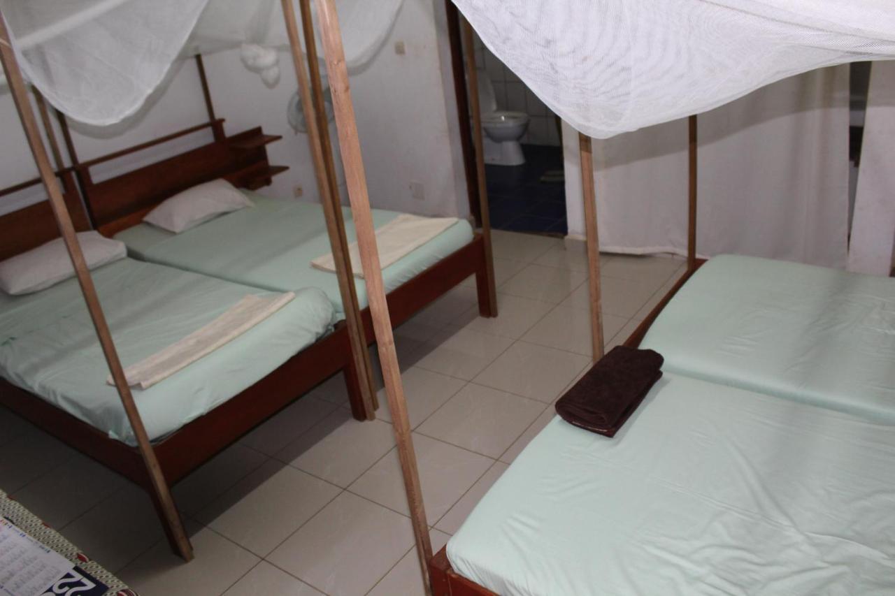 Centre Lucien Botovasoa Bed & Breakfast Antsiranana Ngoại thất bức ảnh