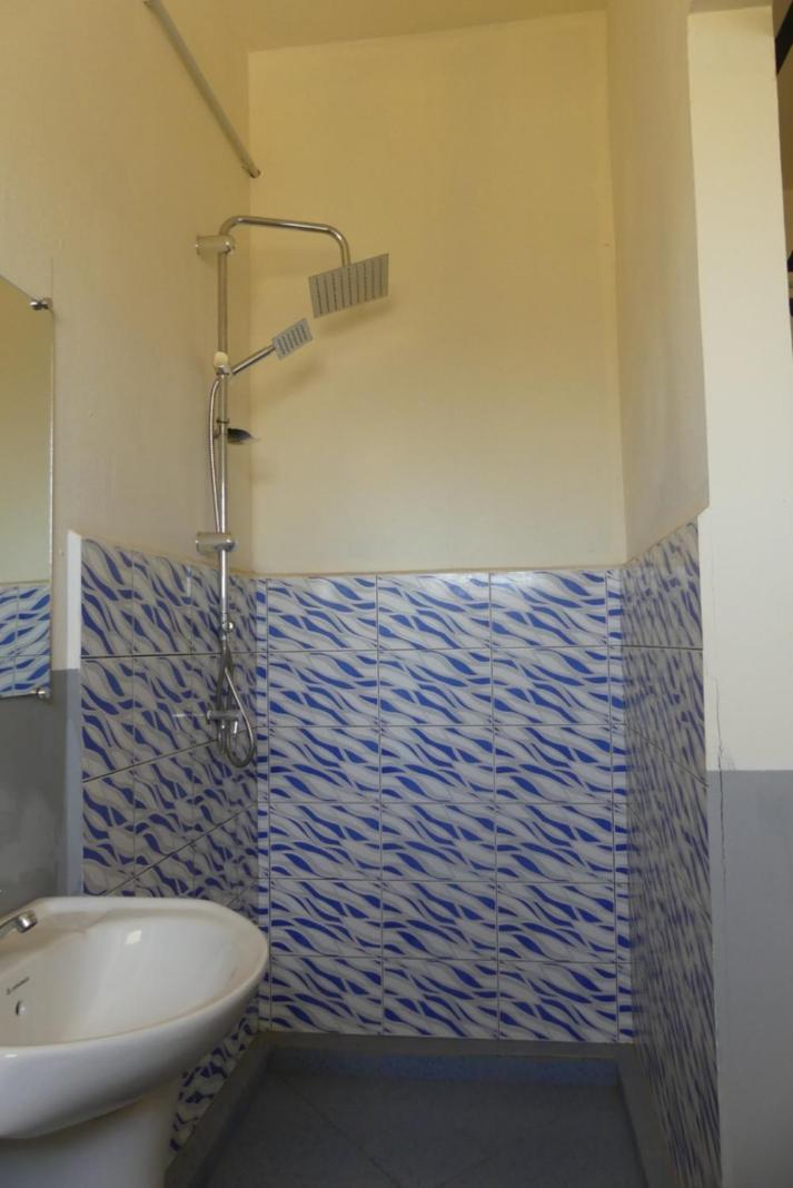 Centre Lucien Botovasoa Bed & Breakfast Antsiranana Ngoại thất bức ảnh